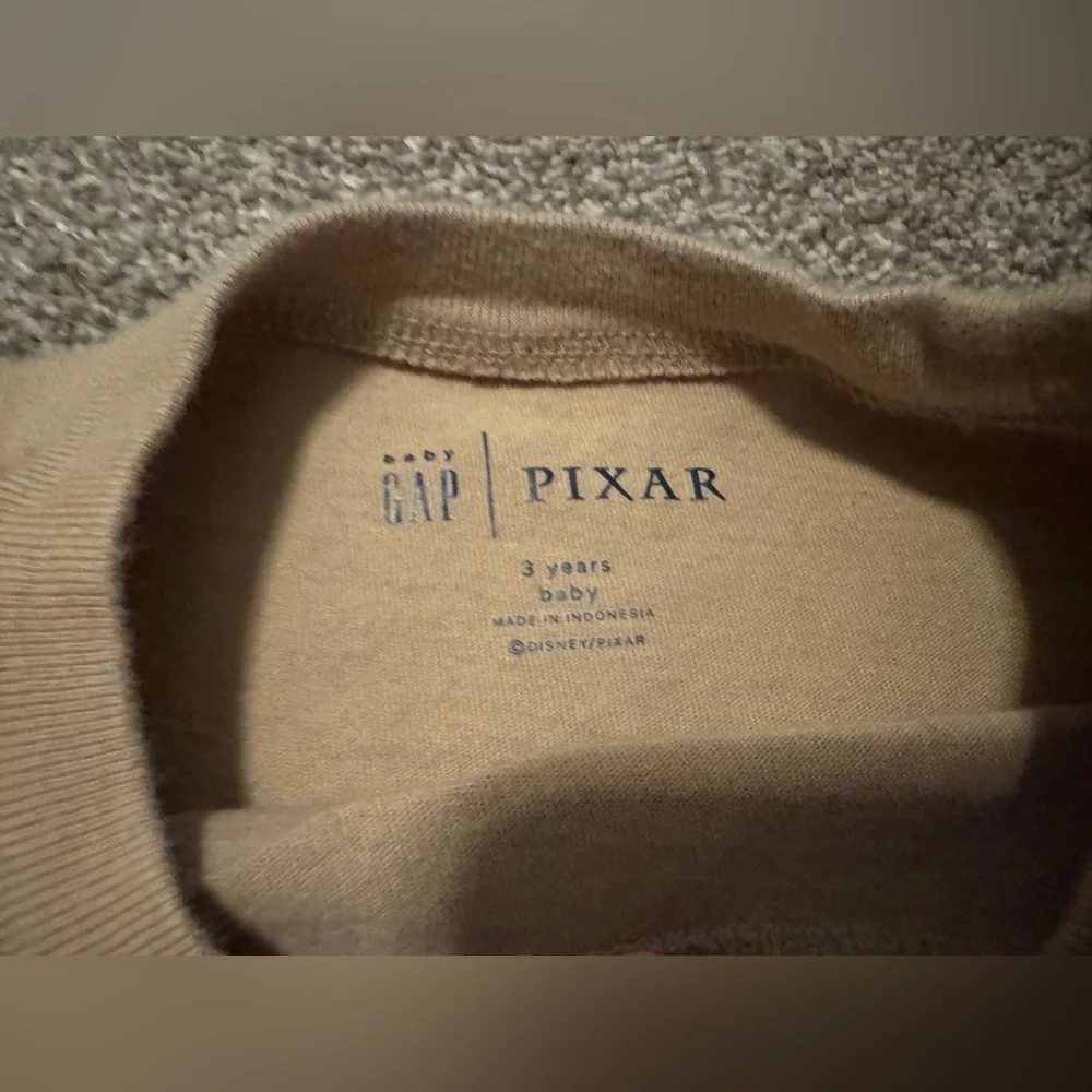Gap x Toy Story Pixar Collab Toddler Boy 3T long sleeve t shirt Tan Woody Buzz